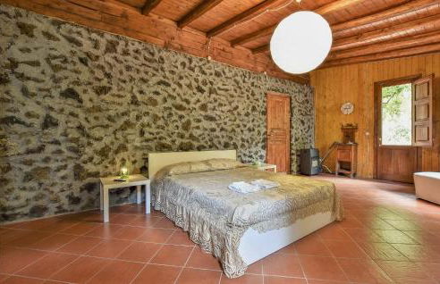 Lovely Home In Santa Venerina With Wifi - Foto 29