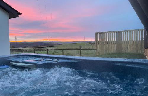 NEW! Country boutique escape . HOT TUB - Foto 1