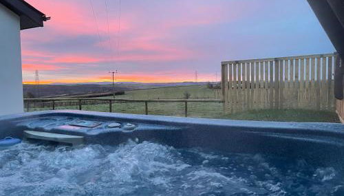 NEW! Country boutique escape . HOT TUB - Foto 1