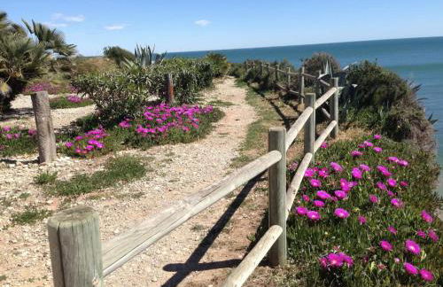 3 BEDROOM LUXURY PENTHOUSE, BEACH, POOL, and GOLF, WIFI, Large TV SATELLITE,GARAGE - Foto 29