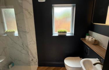 Charming Cottage in heart of town - Foto 12