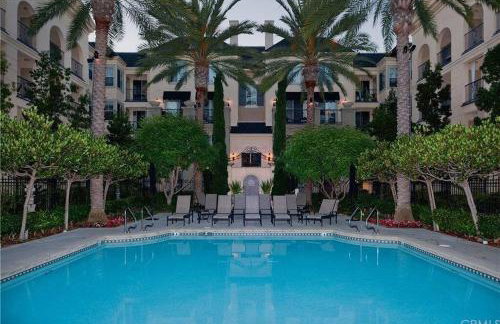 Luxury condo near Irvine Business & UCI Hospital - Photo 12