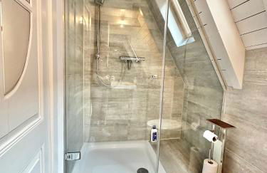 Gemütliche Maisonettewohnung mit Dachterrasse am Schloß - Photo 30