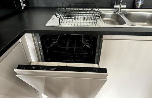 Luxury Oaks Suite, Free private parking, 2 Bed 2 Bathroom Apartment, Central Solihull - Foto 27