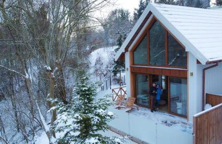 Zloty, a Skromny - ogrodzony domek z jacuzzi i widokiem na jezioro - Foto 79