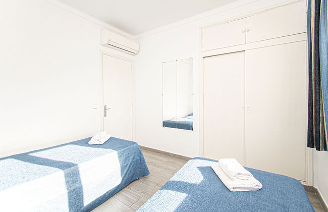 Apartamentos Falcó - Photo 7