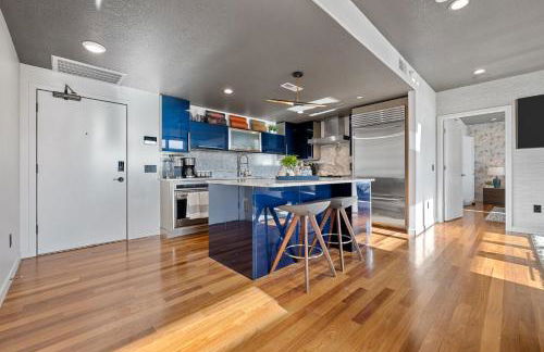 Iowa River Landing steps to Xtream Arena & Coralville Convention Center - Foto 12