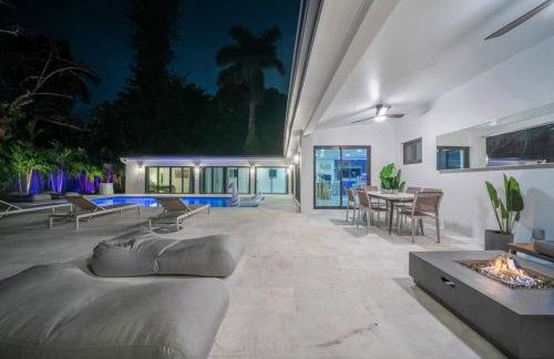 Luxury Villa Azure with Heated Pool 20 minutes to Beach - Foto 57