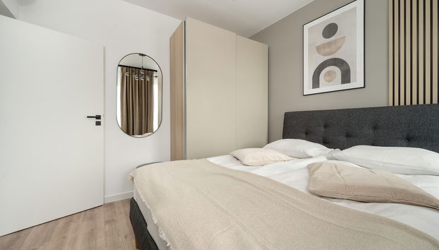 Grey and Beige Apartment by Renters - Foto 2, Habitación