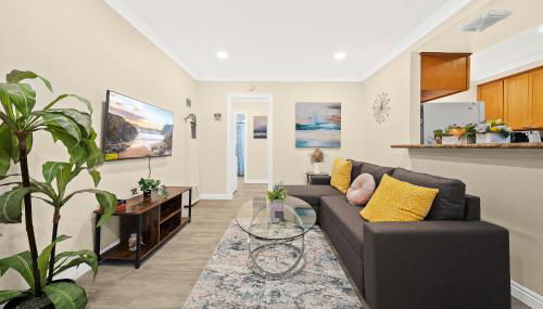 Cozy & Serene ~ 12mins to Downtown LA - Foto 3, minibar