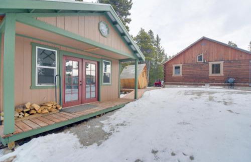 2 Mi to St Marys Glacier Modern Cabin with Hot Tub - Foto 27