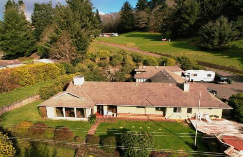 Dunes Coastal Getaway - Photo 1