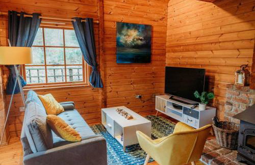 Finlodge- Pet-Friendly Scandinavian Cabin - Photo 33