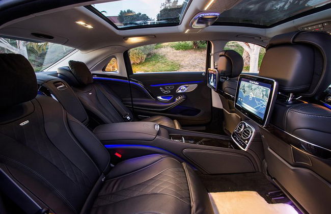 Coche de lujo de día completo con conductor a disposición en Lyon - Foto 1