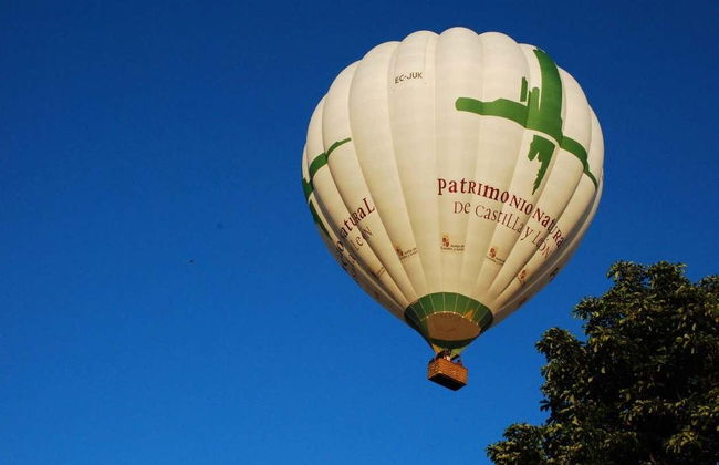 Paseo en globo por el Sabinar de Calatañazor - Foto 2