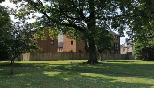 Faodail, 1 Bed Studio apartment at Ravenscraig Castle and Park - Foto 1