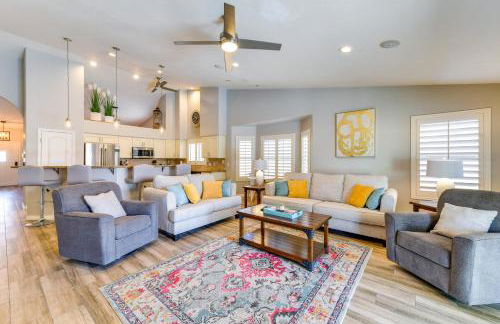 Relax Poolside and Golf Family Gem in North Phoenix - Foto 2