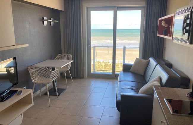 Apartment in Nieuwpoort by the Beach - Photo 1