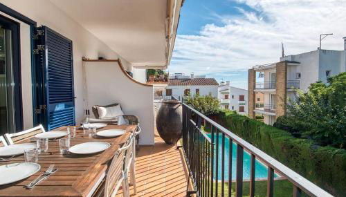 Apartamento con Piscina céntrico - Foto 3