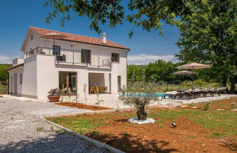 Villa surrounded by nature - Photo 54