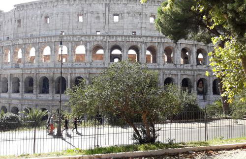 La Romàntìca al Colosseo - Photo 17