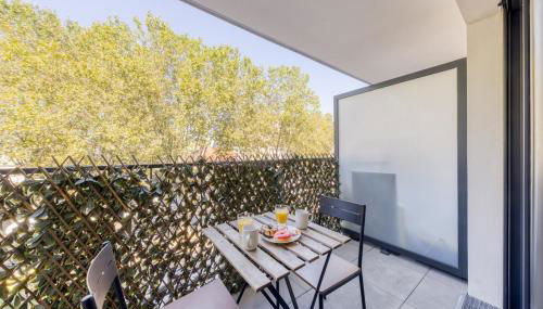 Charmant appartement de haut standing proche du centre-ville - Foto 2