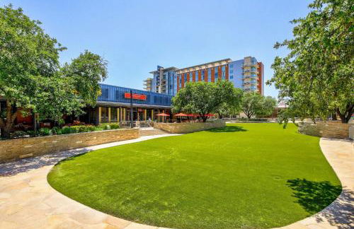 The Magic Haven at The Domain - ATX - Foto 38