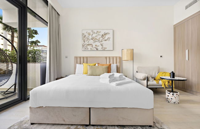 WelHome - Your Dubai Getaway: Cozy Studio at Azizi Rivera 4 - Photo 2