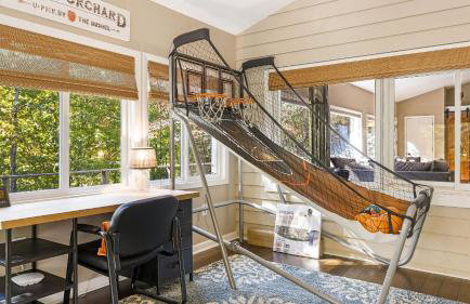 Cabin in the Sky by Avantstay Deck w/ Views - Foto 42