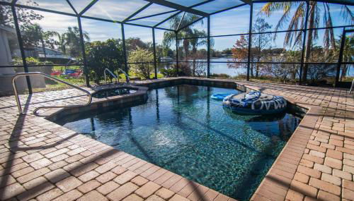 Lakefront and Pool 4bed Orlando House Near Downtown 20 minutes from Attractions - Foto 5