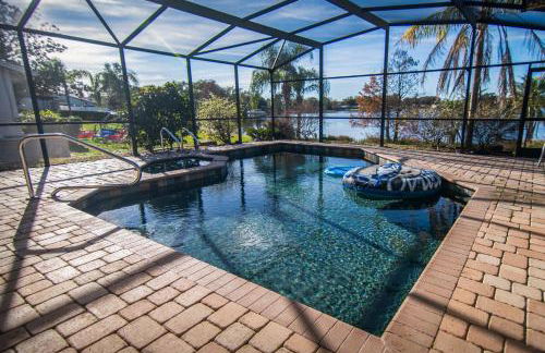 Lakefront and Pool 4bed Orlando House Near Downtown 20 minutes from Attractions - Foto 5