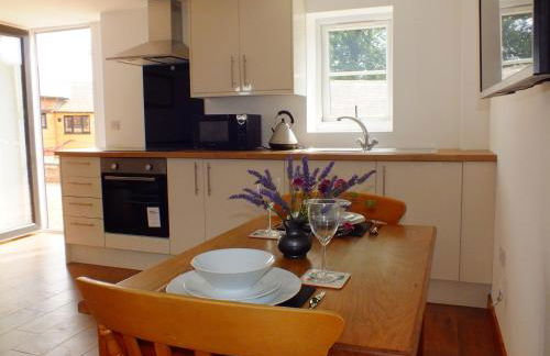 White House Farm Cottages - Photo 5