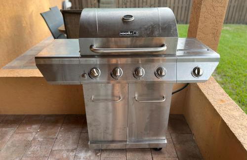 3 Bed - Sleeps 6 - Free Parking - 5 Mins to Beach - Foto 39