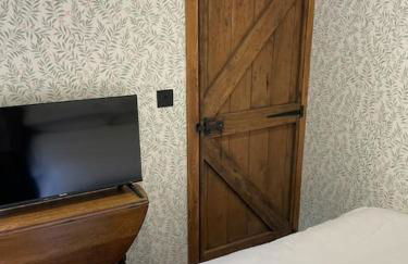 Former Corn Mill Cottage on the North Wales coast - Photo 20