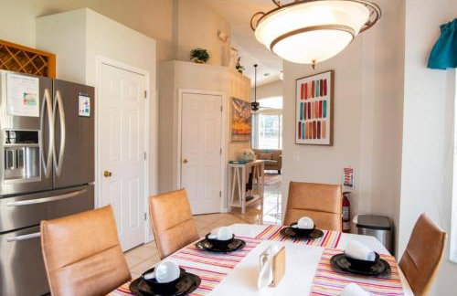 Super Mario Hideaway - Pool, Spa, Game Room Fun! - Foto 15