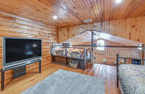 Kentucky Group Getaway with Dock and Lake Access - Foto 24