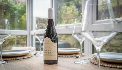 Hideaway Cottage - Photo 2