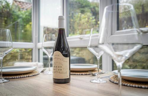 Hideaway Cottage - Photo 2