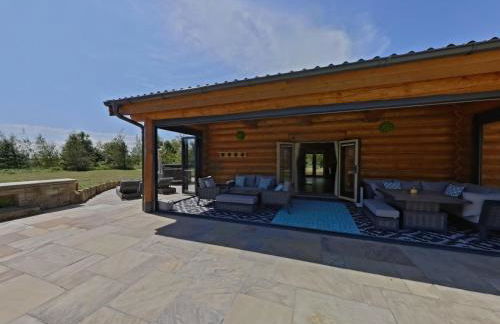 The Estate, Luxury Spacious Family Stay with 3 Hot Tubs, Scenic Views Sleeps 16 near Durham & Bishop Auckland - Foto 16