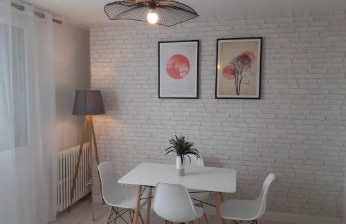 Un appartement lumineux avec vue exceptionnelle avec 3 chambres - Foto 34