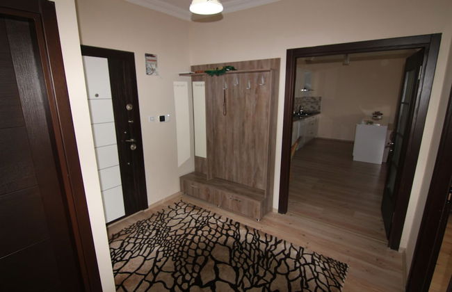 Royal Life Residence - Photo 18