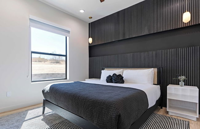 Luxe Modern Escape w/ Pool, Hottub, Firepit, Desert View Obsidian by Avantstay - Foto 24