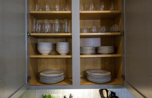 New Lux Townhome 6 mins to DT Rooftop Sleeps 12 - Foto 21