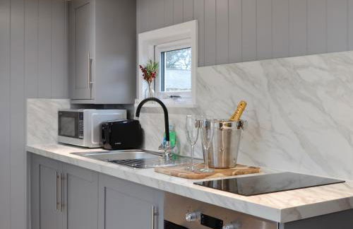 The Shepherd's Hut - Photo 7