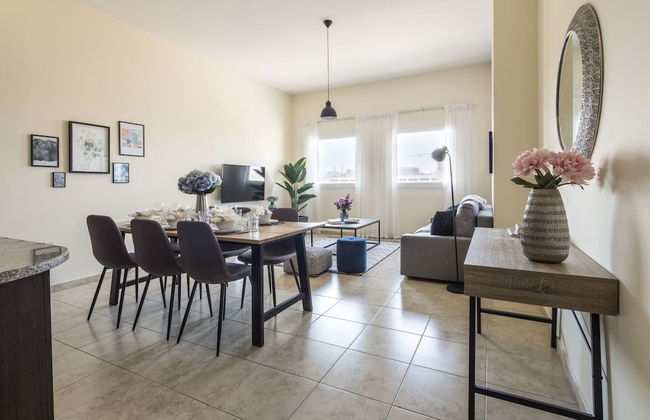 Top Rank 2BR in Trendy Jumeirah Village Triangle! - Photo 10