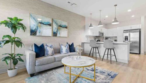 Luxe Living 5 Min From Downtown - Foto 1