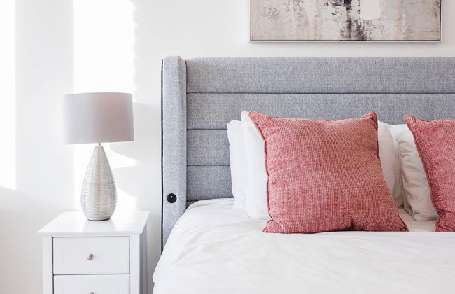 Newly Built 2 Bed Apartment By London City Airport - Foto 26