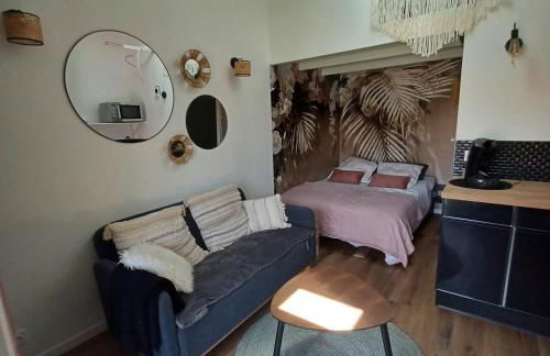 Petit cocon avec terrasse - Photo 1