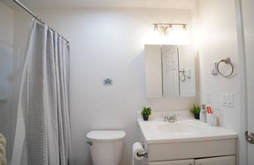 1King1Queen w/SmartTV, Wifi & FullyStocked Kitchen - Photo 21