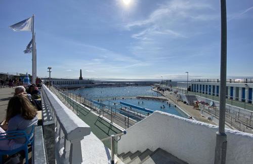 Spacious, seaside, Victorian home "Bay View Terrace", Penzance - Photo 24